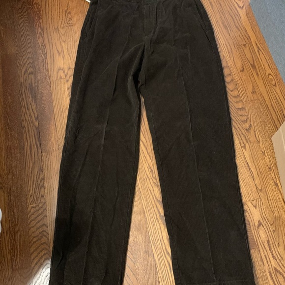 Haggar Other - Haggar 34W x 32L chocolate brown classic fit corduroy pants